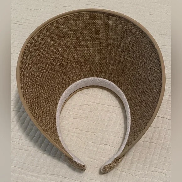 De La Heart Wide Brim Visor Sand New - Picture 5 of 6